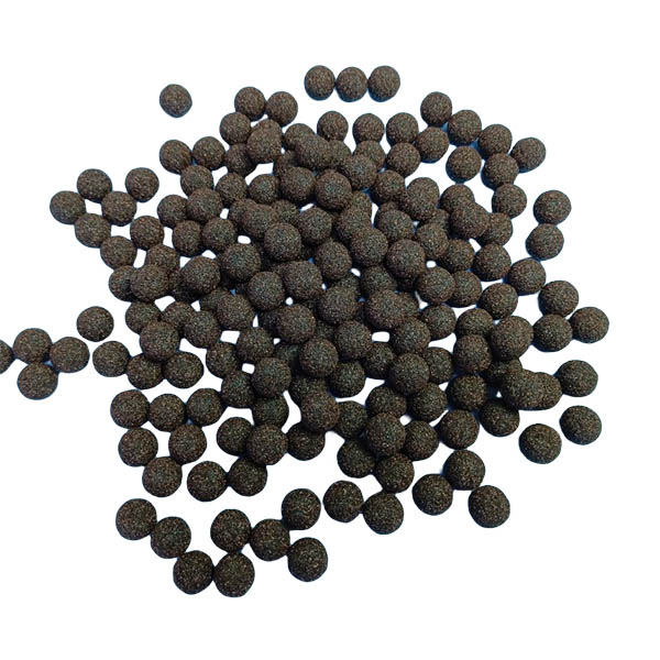 Pipe cleaning balls